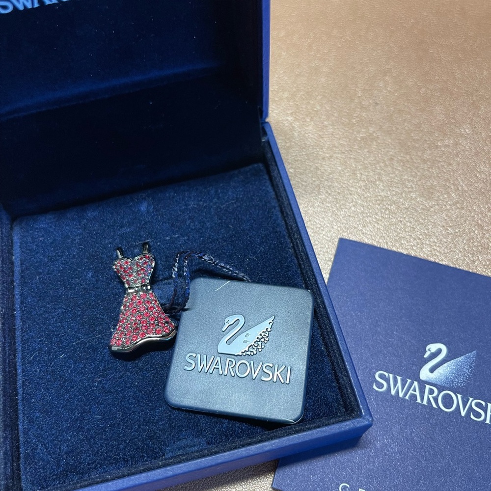Swarovski Crystal Pin Go Red Little Dress American Heart Association Vintage NWT